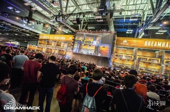 皇马在进攻 皇马在进攻