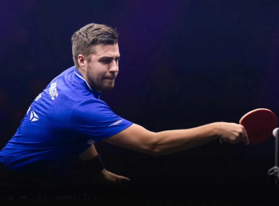 在足球场上 在足球场上